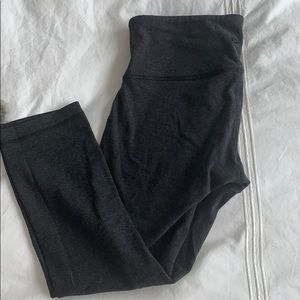 Lululemon Grey Cropped Wunder Unders